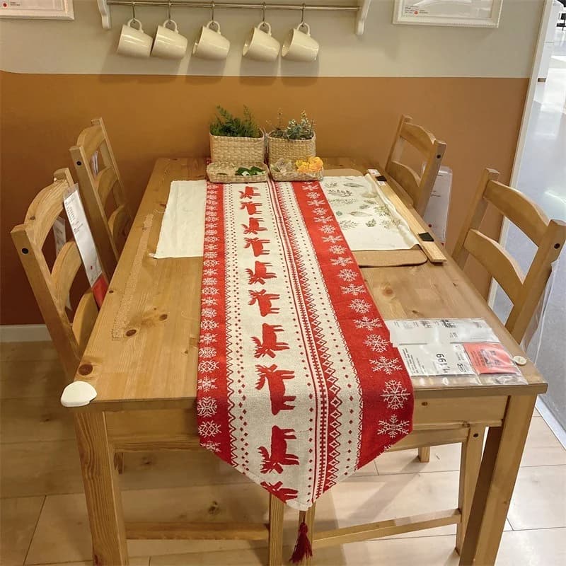 Camino de mesa navideño estilo pintura al óleo de poinsettia